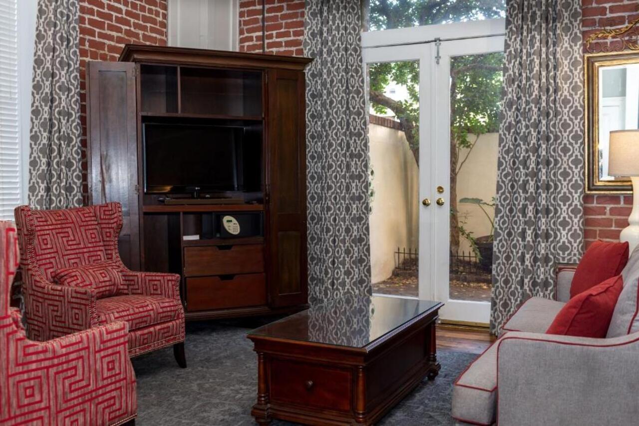 East Bay Inn, Historic Inns Of Savannah Collection Extérieur photo
